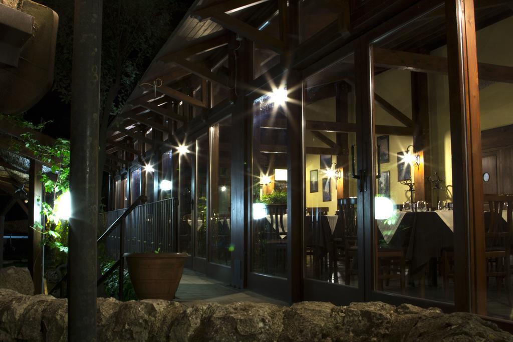 Antica Stazione Hotel Chiaramonte Gulfi Ngoại thất bức ảnh