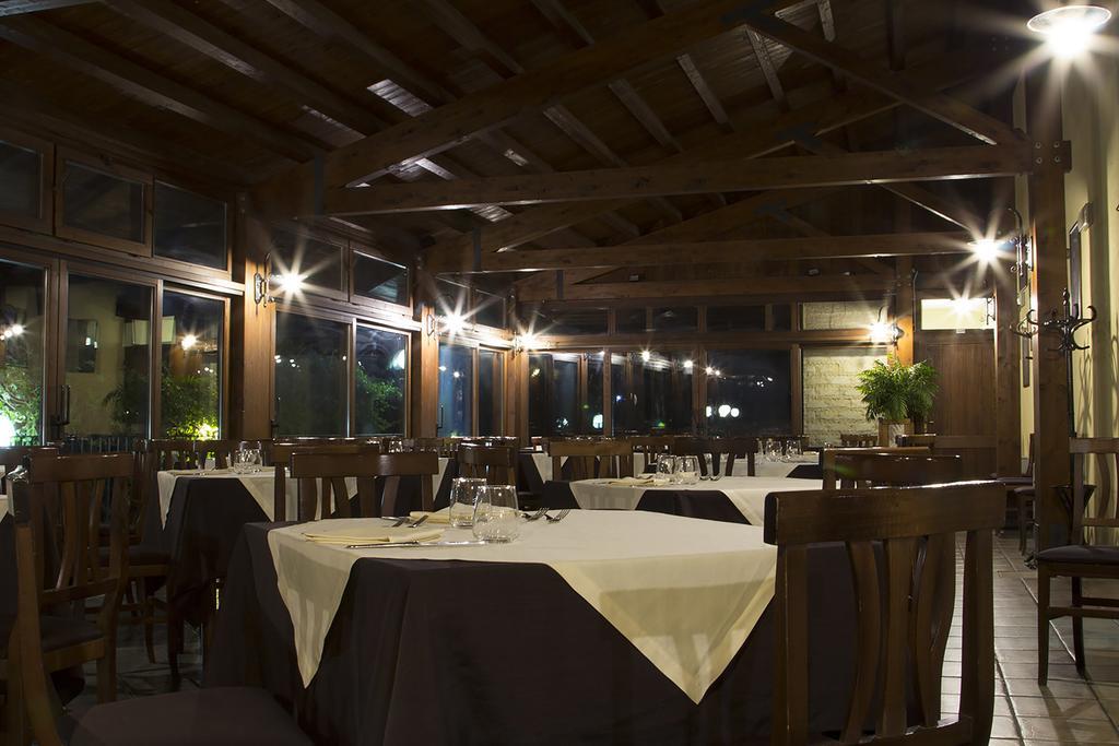 Antica Stazione Hotel Chiaramonte Gulfi Ngoại thất bức ảnh